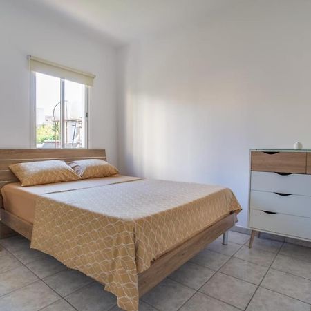 Downtown Larnaca Apartment Luaran gambar